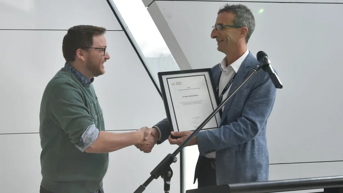 The Dewar-Milne Prize for 2021 presentation July 2023 (Photo: Kassapa Senarath / ANU)