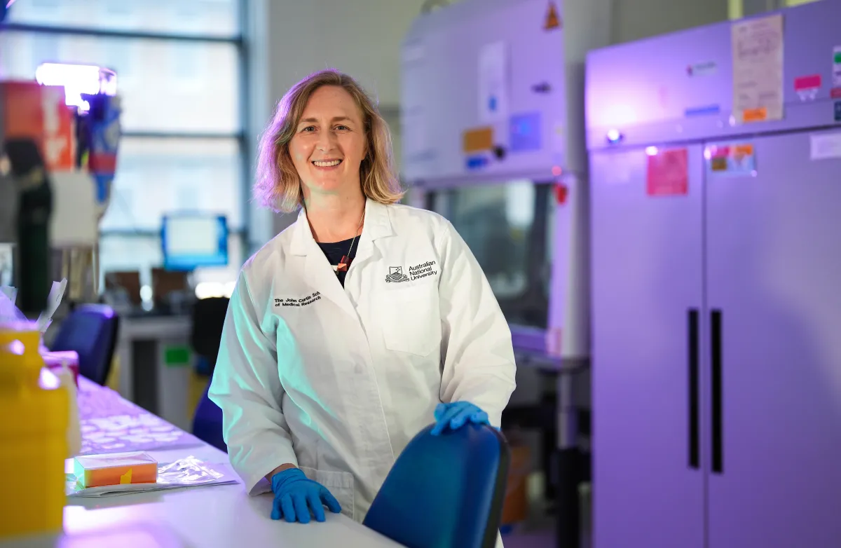 Dr Julia Ellyard