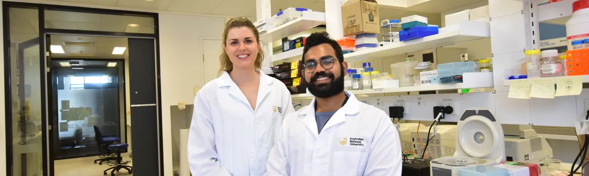 Dr Alex Sneddon and Agin Ravindran - Photo Kassapa Senarath